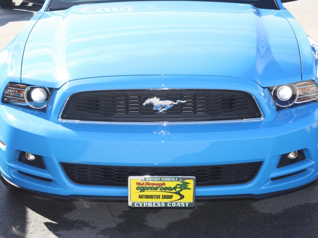 STO N SHO Detachable Front License Plate Bracket (2013-2014 Mustang V6 & GT)